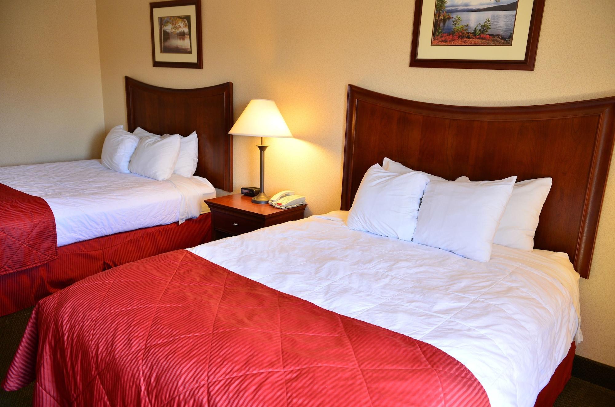 Clarion Inn & Suites At The Outlets Of Lake George Eksteriør bilde
